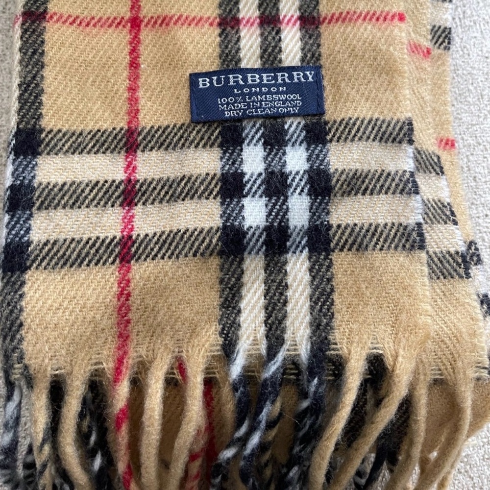 Burberry Tan Plaid 100% Lambswool Scarf made in England